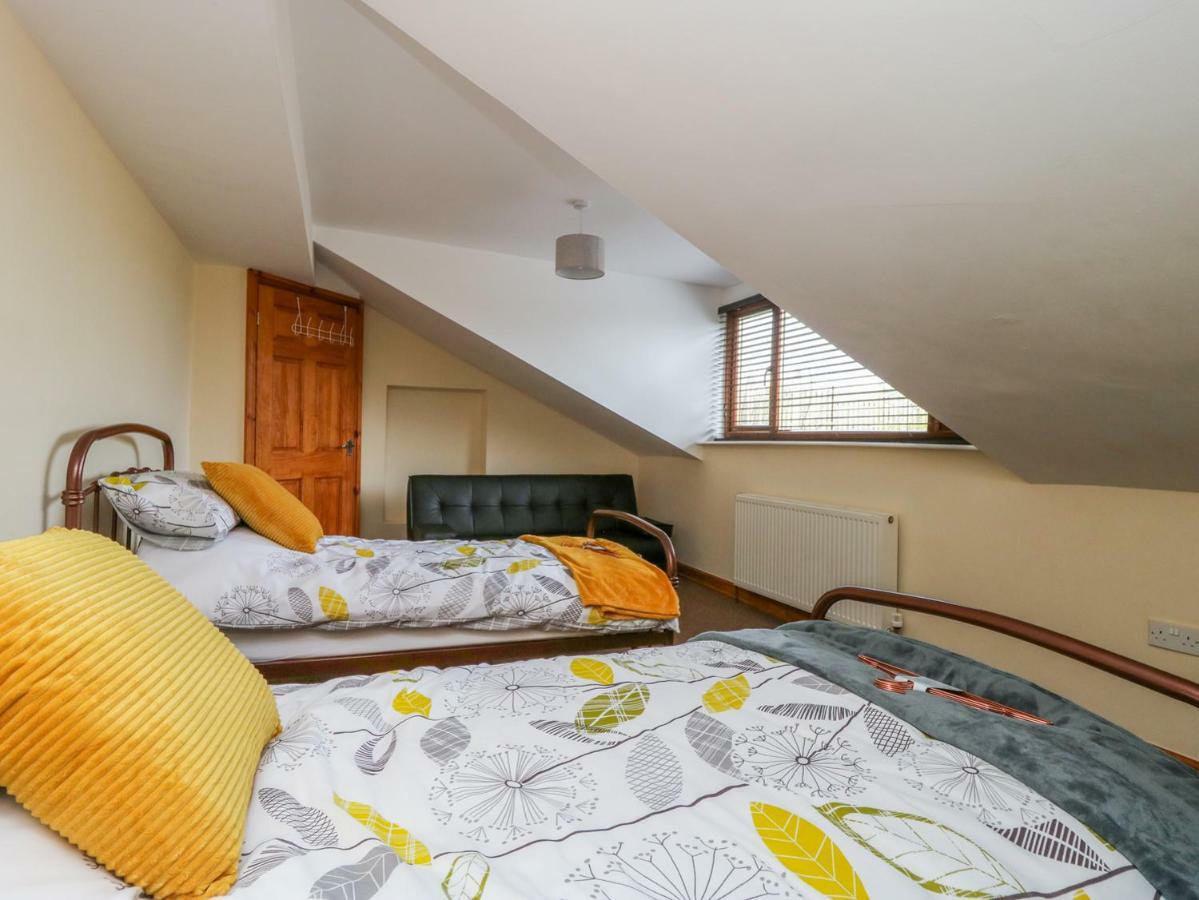 Moscow Mews Villa Bradford  Kültér fotó
